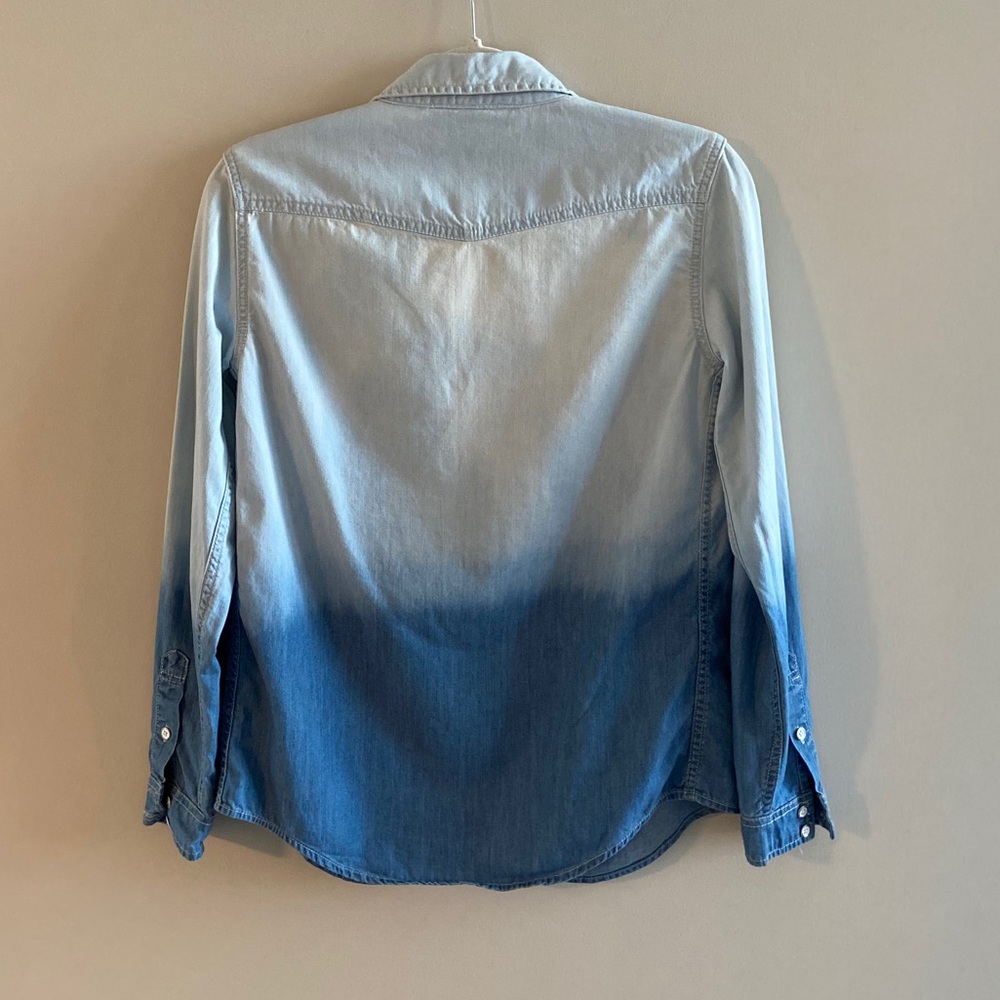 ✨SOLD✨ Ombré Denim Button-Down - Picture 6 of 11